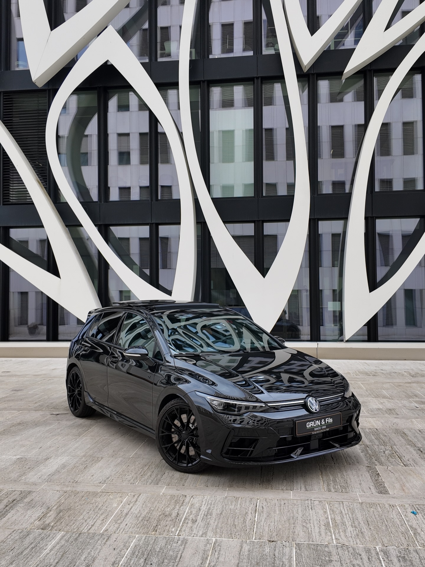 GOLF 8R black édition 2025 333HP
Pour toutes demandes de renseignements veillez nous contacter :
📲 Tel : +352 31 15 53 1
📧 C.herincx@garage-grun.lu
📥 DM
#luxembourg #golf8r #golf #viral